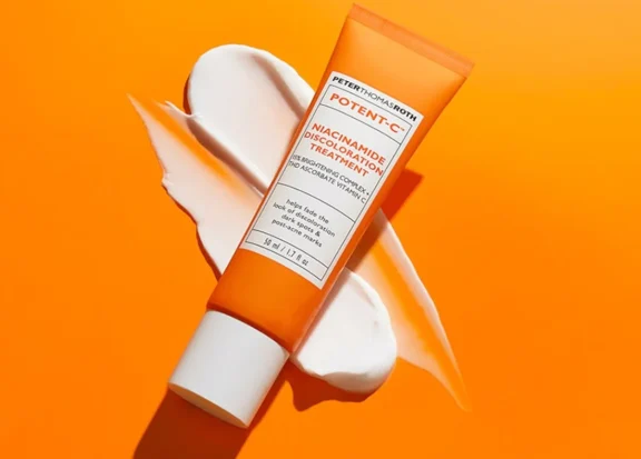 Don't have time for a full redo? Our simple 5-step guide shows you how to seamlessly transform your daytime makeup into a stunning evening look. Learn the quick tricks and product swaps that take you from work-ready chic to night-out glam in minutes.